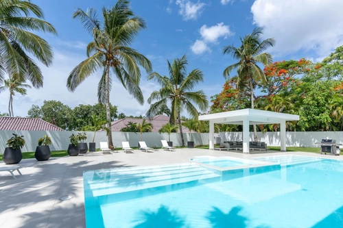 Villa Den - View 3