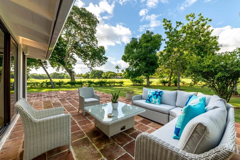 Villa Golf - View 1
